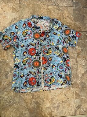 Men's Short Sleeve Button-Up Shirt in Light Blue with Multicolor Paisley Print